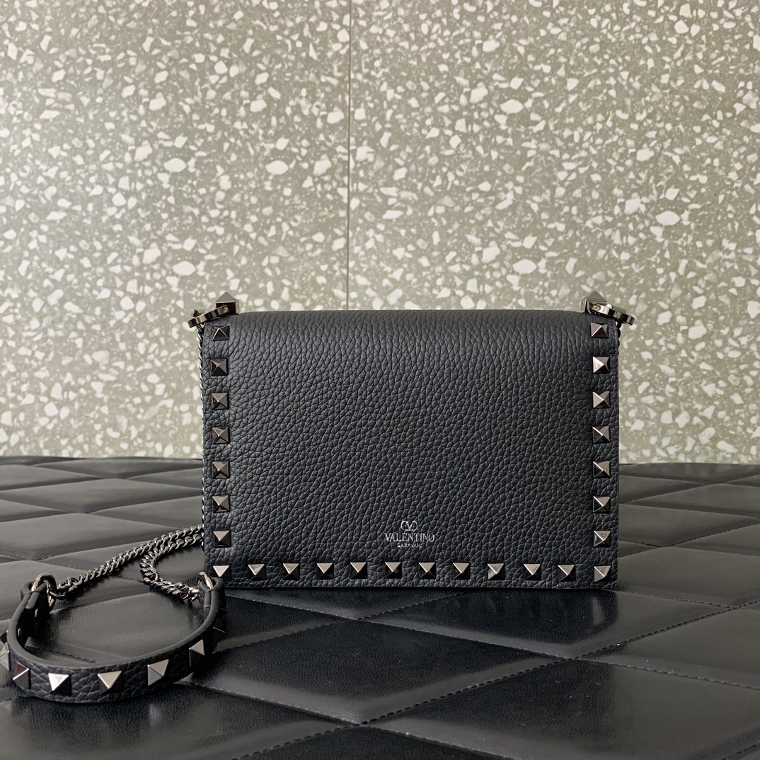 Valentino Garavani Rockstud Small Shoulder Bag in Black Grainy Calfskin